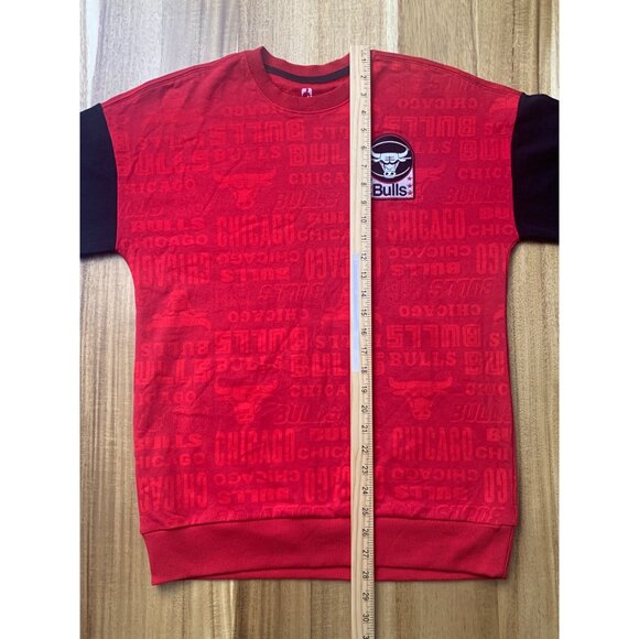 NBA Chicago Bulls Mens Red & Black Crewneck Sweatshirt Size Small - Picture 9 of 15